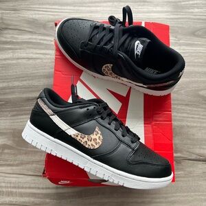 Size 8 Women’s - Nike Dunk SE Low Primal Black NEW
